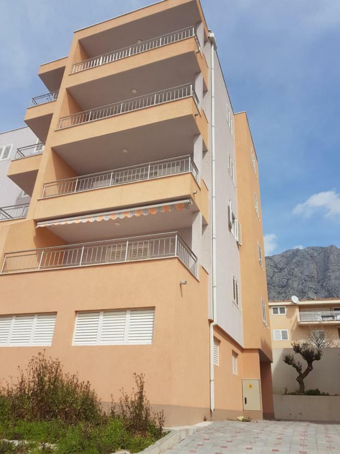 Ariam Apartmans *
